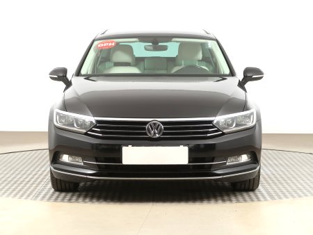 Volkswagen Passat, 2017 - pohled č. 2