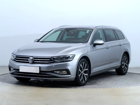 Volkswagen Passat, 2020 - pohled č. 3