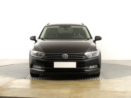 Volkswagen Passat, 2015 - pohled č. 2