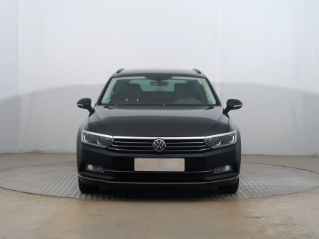 Volkswagen Passat, 2019 - pohled č. 2