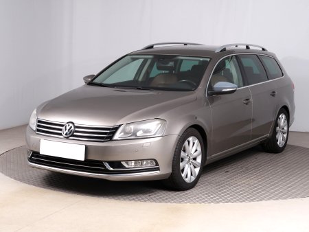 Volkswagen Passat, 2011 - pohled č. 3