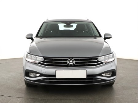 Volkswagen Passat, 2022 - pohled č. 2