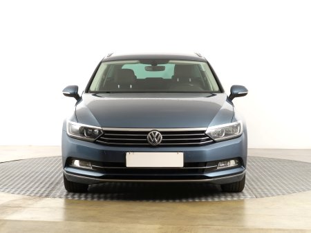 Volkswagen Passat, 2017 - pohled č. 2