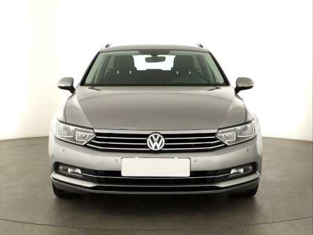 Volkswagen Passat, 2016 - pohled č. 2