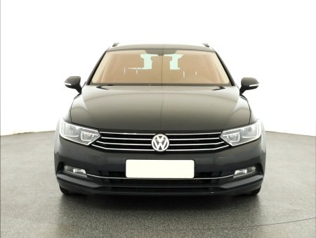 Volkswagen Passat, 2016 - pohled č. 2