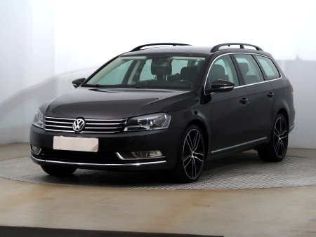 Volkswagen Passat, 2011 - pohled č. 3