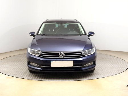 Volkswagen Passat, 2017 - pohled č. 2