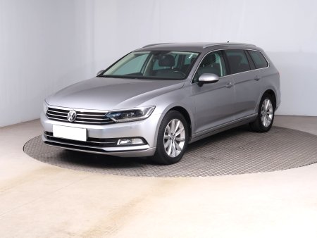 Volkswagen Passat, 2019 - pohled č. 3