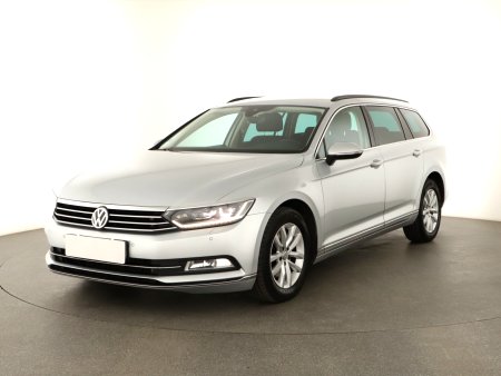 Volkswagen Passat, 2016 - pohled č. 3