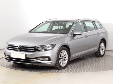 Volkswagen Passat, 2021 - pohled č. 3