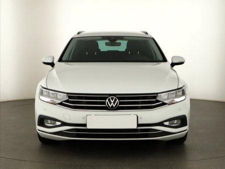 Volkswagen Passat, 2020 - pohled č. 2