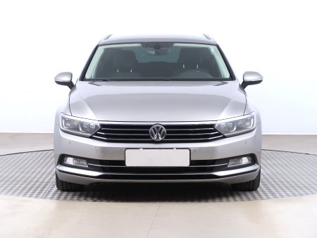 Volkswagen Passat, 2015 - pohled č. 2