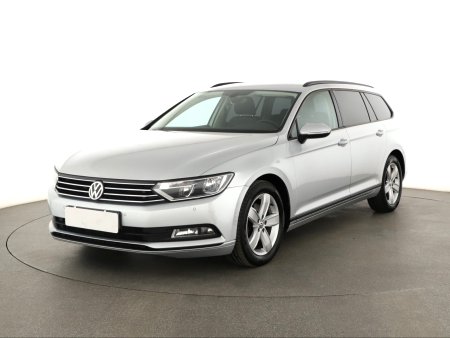 Volkswagen Passat, 2018 - pohled č. 3