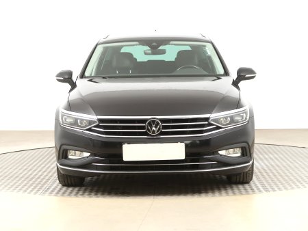 Volkswagen Passat, 2020 - pohled č. 2