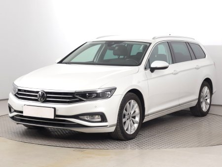 Volkswagen Passat, 2021 - pohled č. 3