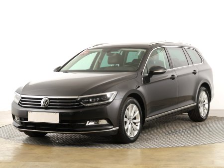 Volkswagen Passat, 2019 - pohled č. 3
