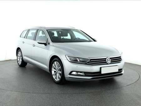Volkswagen Passat, 2015