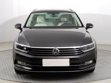 Volkswagen Passat, 2018 - pohled č. 2