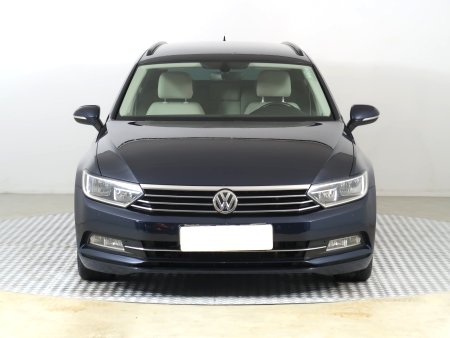 Volkswagen Passat, 2016 - pohled č. 2