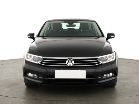 Volkswagen Passat, 2019 - pohled č. 2