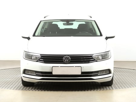 Volkswagen Passat, 2016 - pohled č. 2