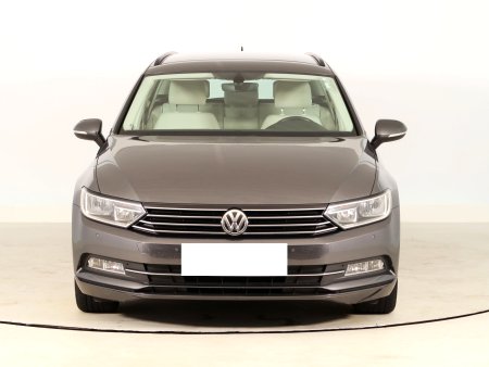 Volkswagen Passat, 2016 - pohled č. 2