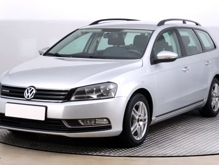Volkswagen Passat, 2012 - pohled č. 3
