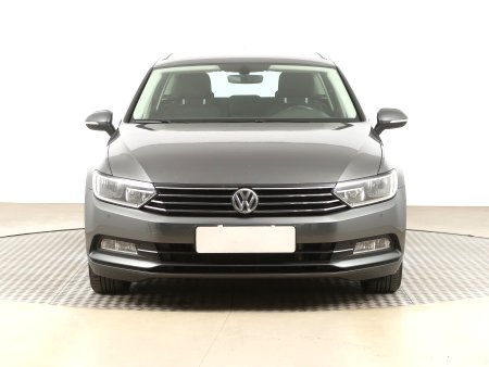 Volkswagen Passat, 2015 - pohled č. 2