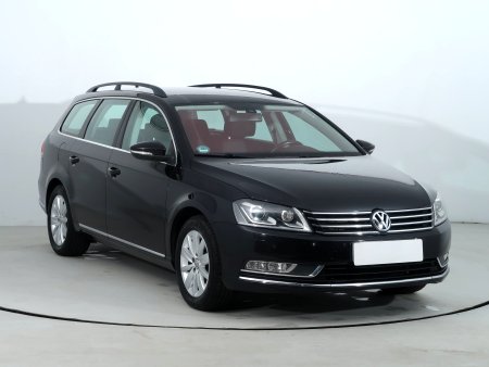 Volkswagen Passat, 2011