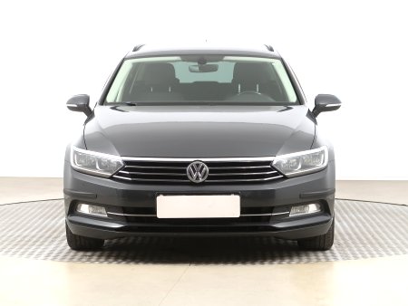 Volkswagen Passat, 2016 - pohled č. 2