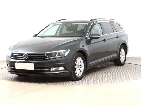 Volkswagen Passat, 2016 - pohled č. 3