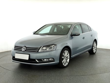 Volkswagen Passat, 2012 - pohled č. 3
