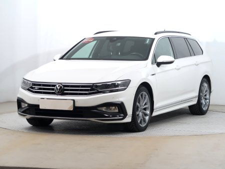 Volkswagen Passat, 2020 - pohled č. 3