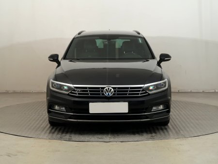 Volkswagen Passat, 2019 - pohled č. 2