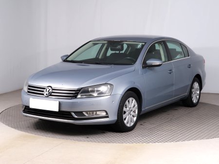 Volkswagen Passat, 2011 - pohled č. 3
