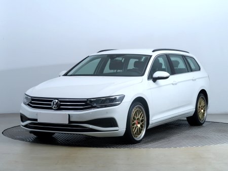 Volkswagen Passat, 2020 - pohled č. 3