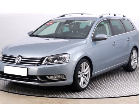 Volkswagen Passat, 2012 - pohled č. 3