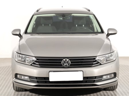 Volkswagen Passat, 2017 - pohled č. 2