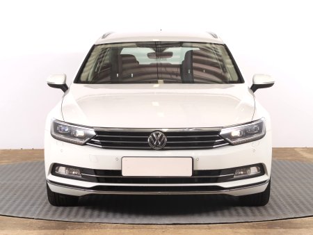 Volkswagen Passat, 2017 - pohled č. 2