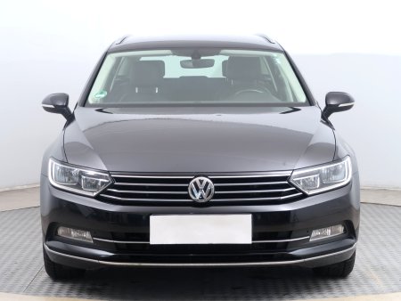 Volkswagen Passat, 2016 - pohled č. 2