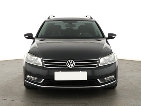 Volkswagen Passat, 2011 - pohled č. 2