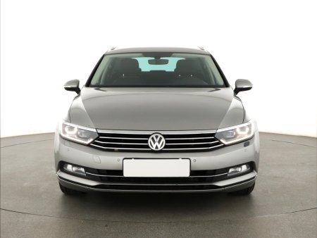 Volkswagen Passat, 2016 - pohled č. 2