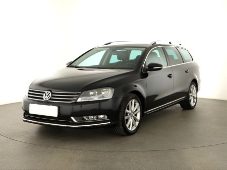 Volkswagen Passat, 2011 - pohled č. 3