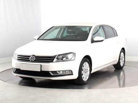 Volkswagen Passat, 2012 - pohled č. 3