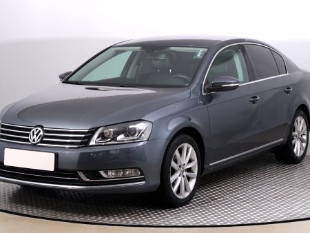 Volkswagen Passat, 2012 - pohled č. 3