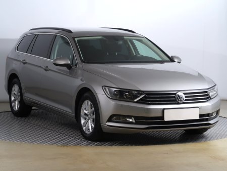 Volkswagen Passat, 2015