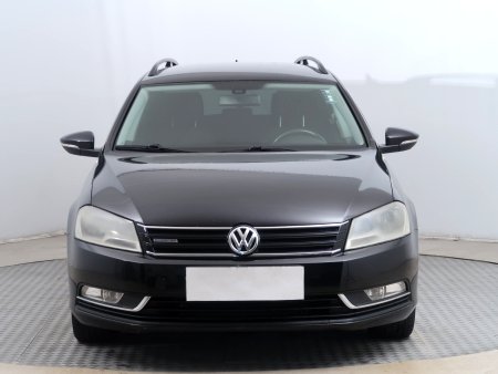Volkswagen Passat, 2011 - pohled č. 2