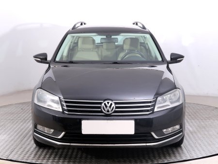 Volkswagen Passat, 2012 - pohled č. 2