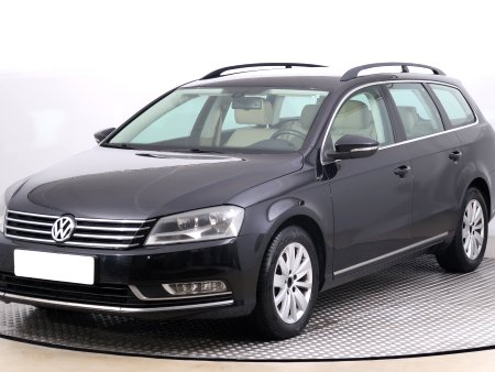 Volkswagen Passat, 2012 - pohled č. 3