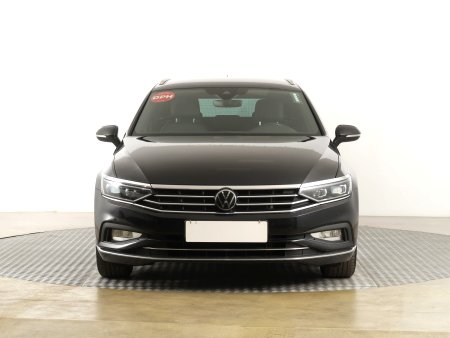 Volkswagen Passat, 2023 - pohled č. 2